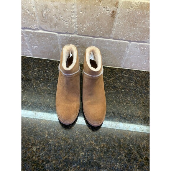 FIRM Ugg Australia Women's Kasen II Boots Size 9 EUC - Picture 2 of 9